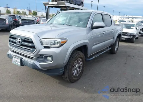 2017 Toyota Tacoma Sr5 z USA, uszkodzony, nr VIN 5TFAX5GN5HX082454
